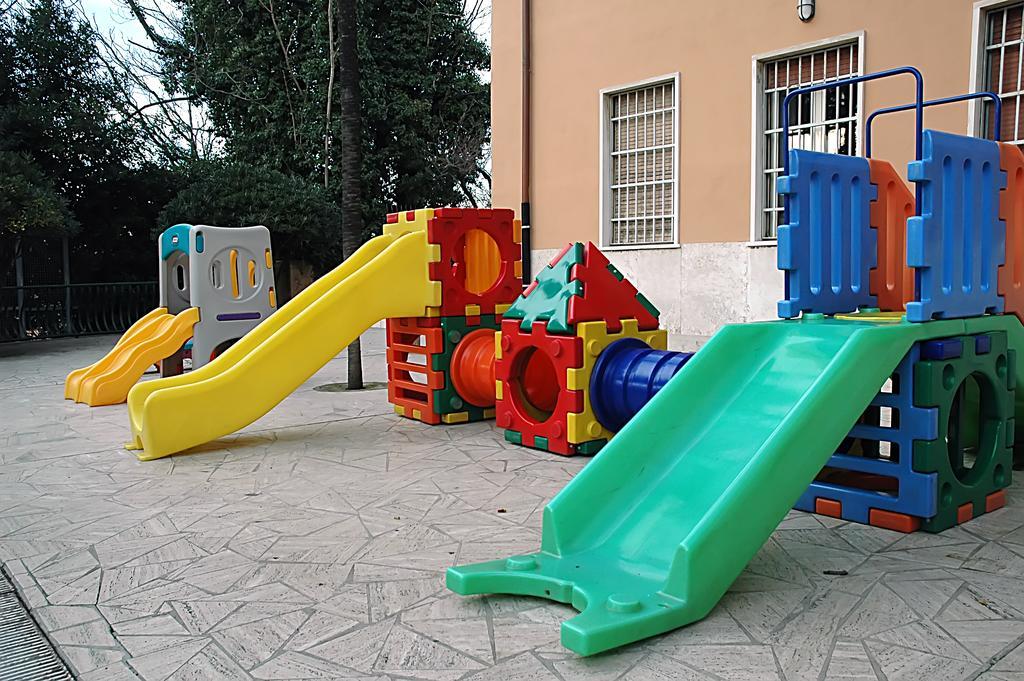 Hôtel Casa Religiosa Per Ferie Ancelle Del Santuario à Rome Extérieur photo