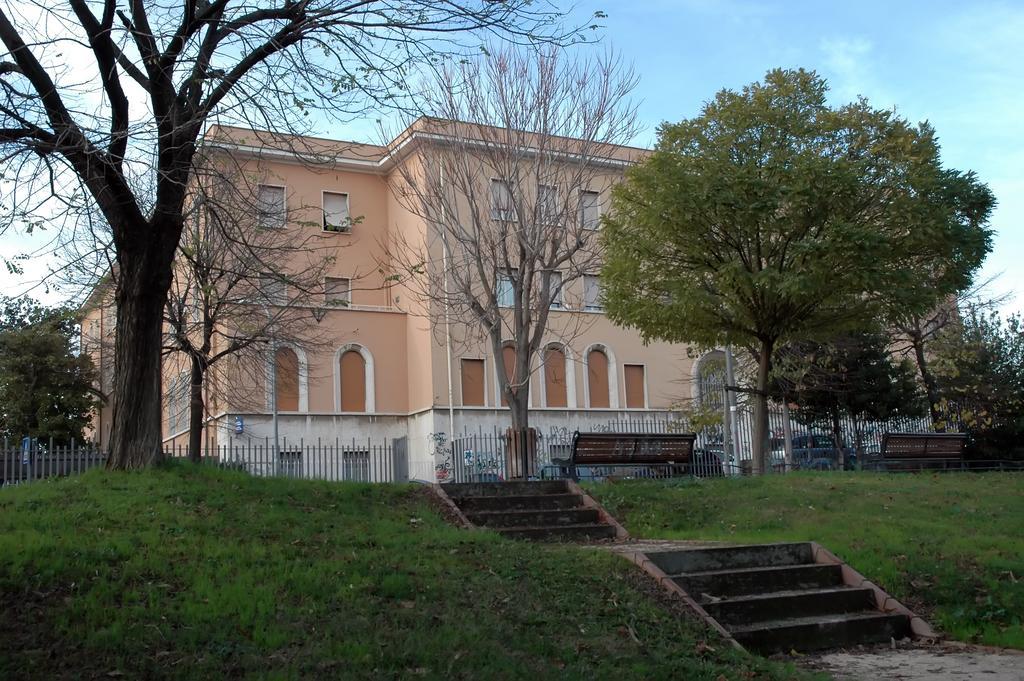 Hôtel Casa Religiosa Per Ferie Ancelle Del Santuario à Rome Extérieur photo